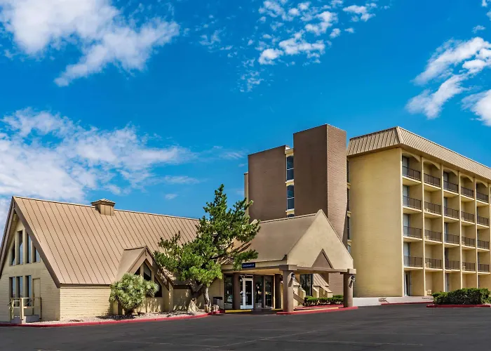 Hotel 505