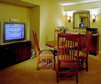 505 Hotel