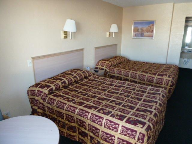 Days By Wyndham Northeast Hotel