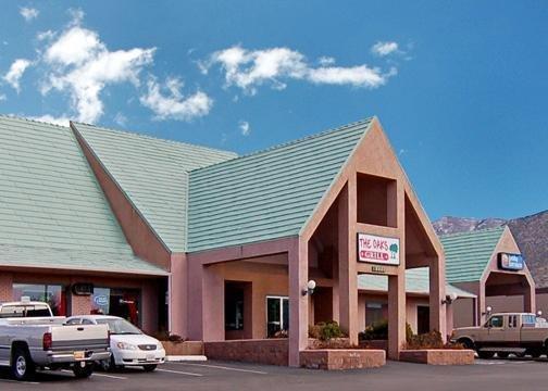 Hotel Rodeway East 2*