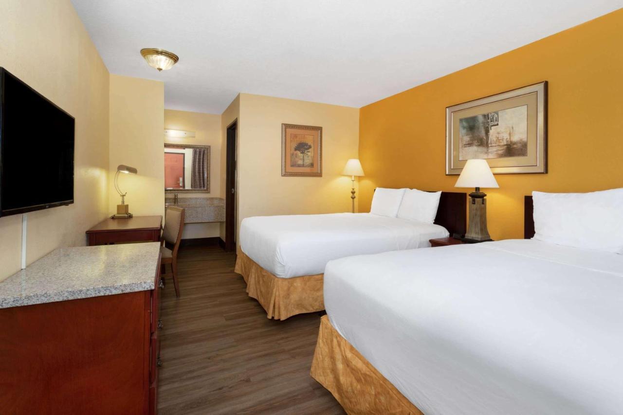 Hotel Travelodge By Wyndham East Albuquerque