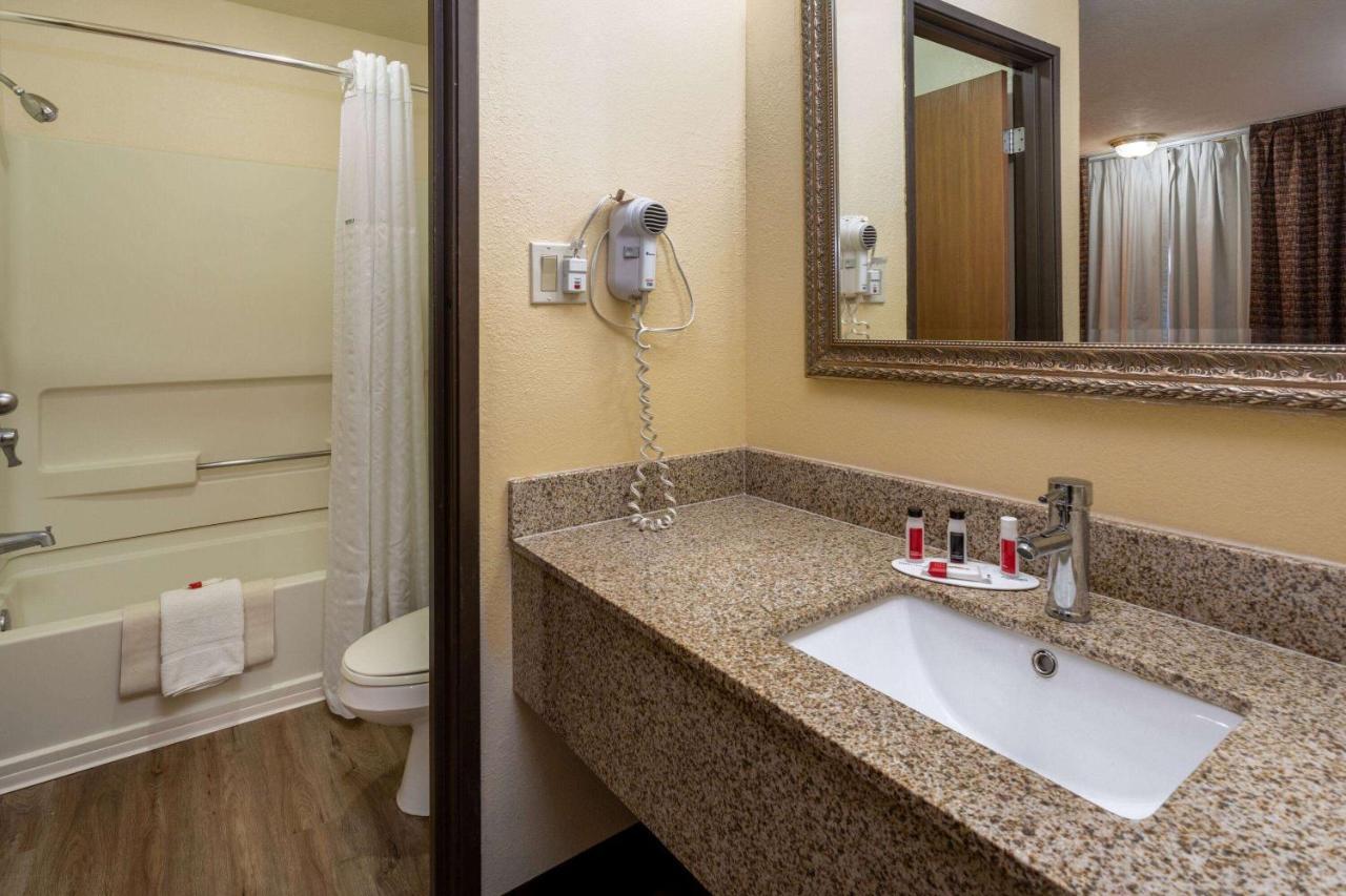 Hotel Travelodge By Wyndham East 3*