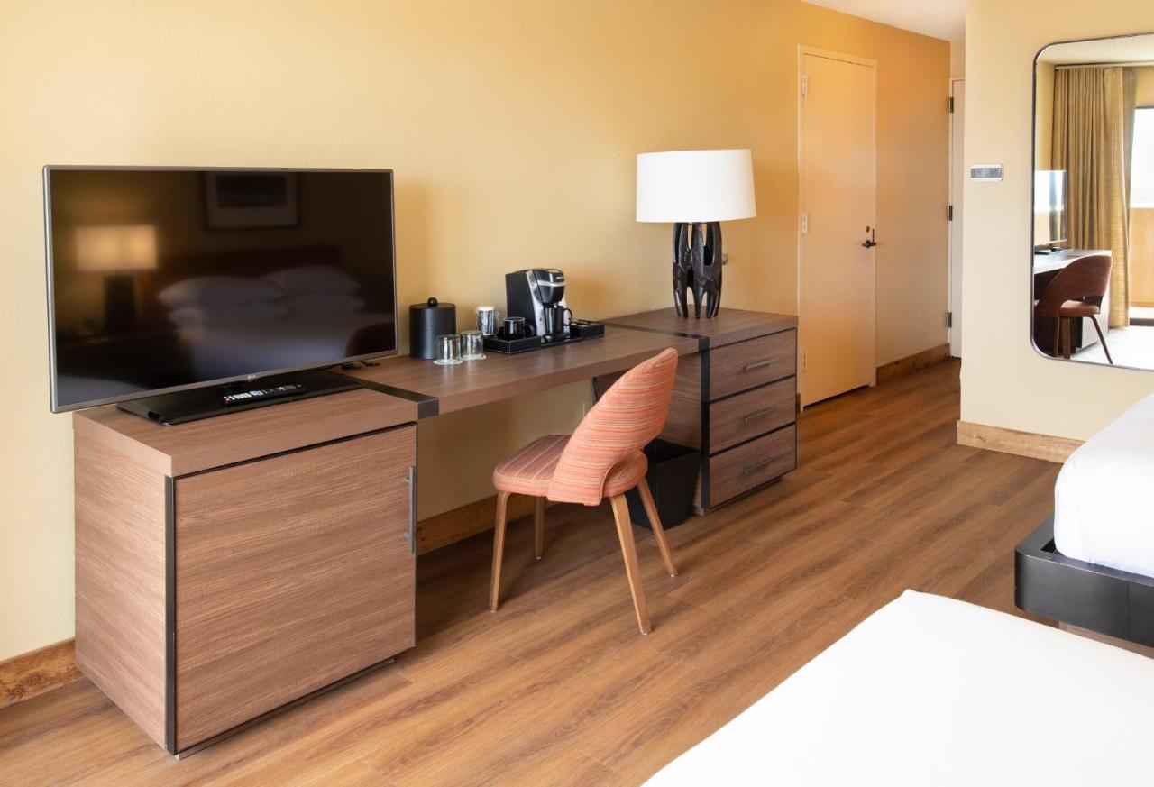 Hotel At Old Town 3*