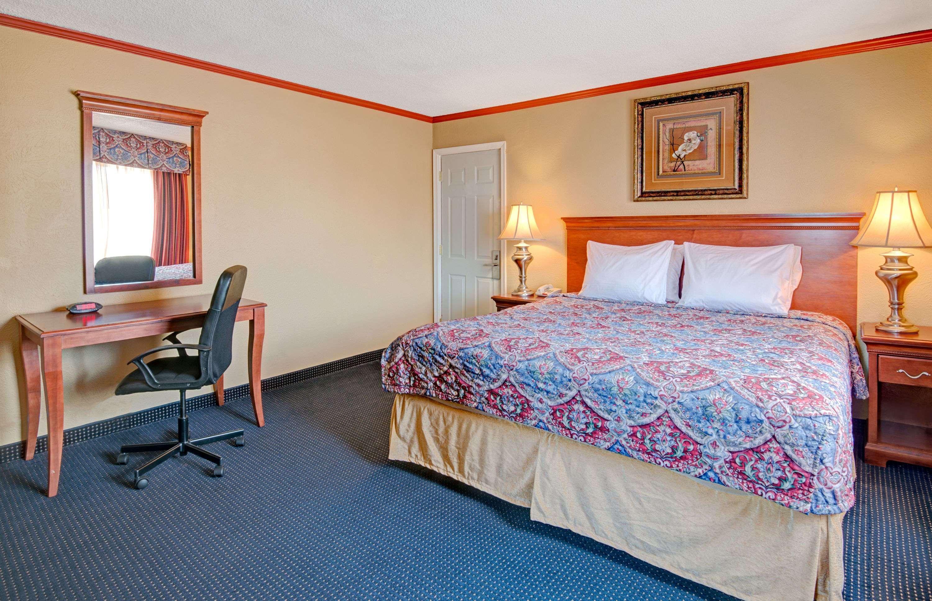 Hotel Days By Wyndham Downtown Albuquerque