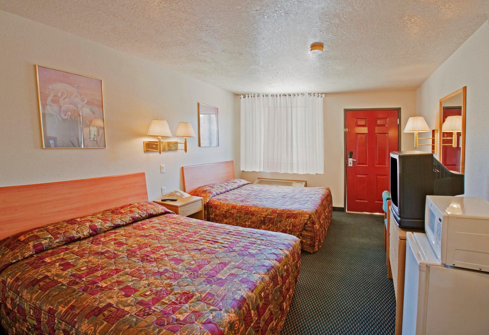 Travelodge By Wyndham East Albuquerque