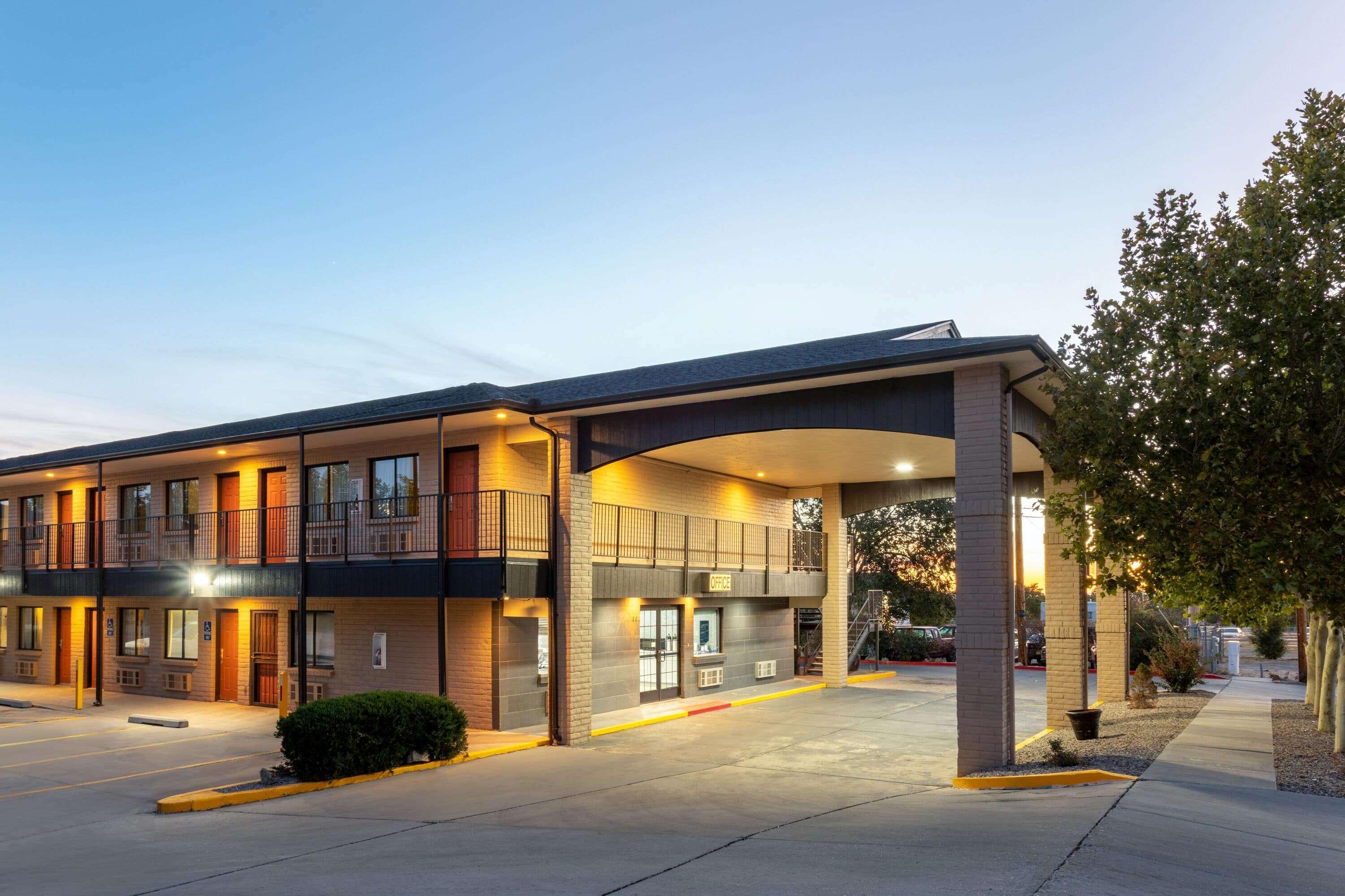 Travelodge By Wyndham East Albuquerque