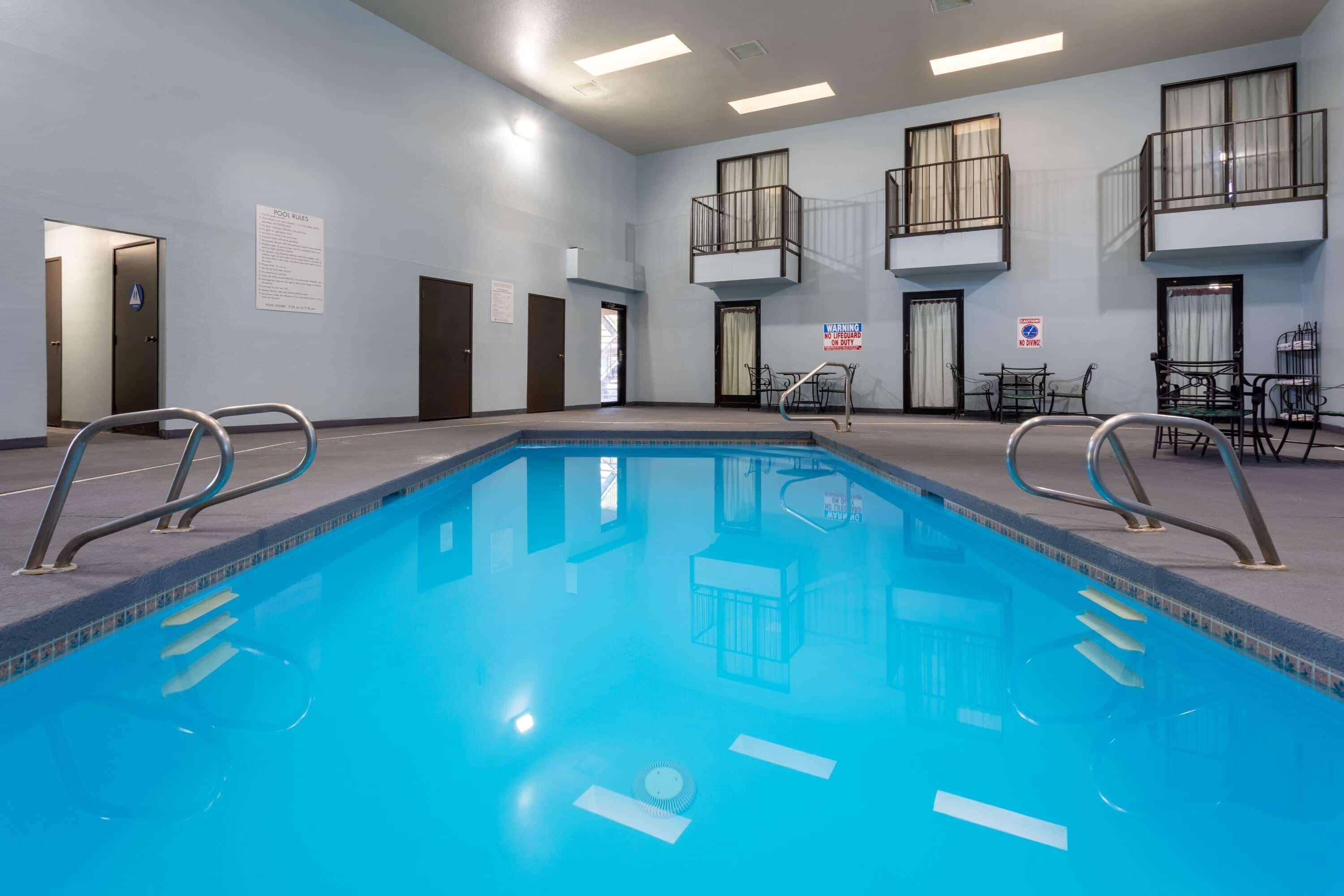 Hotel Travelodge By Wyndham East 3*