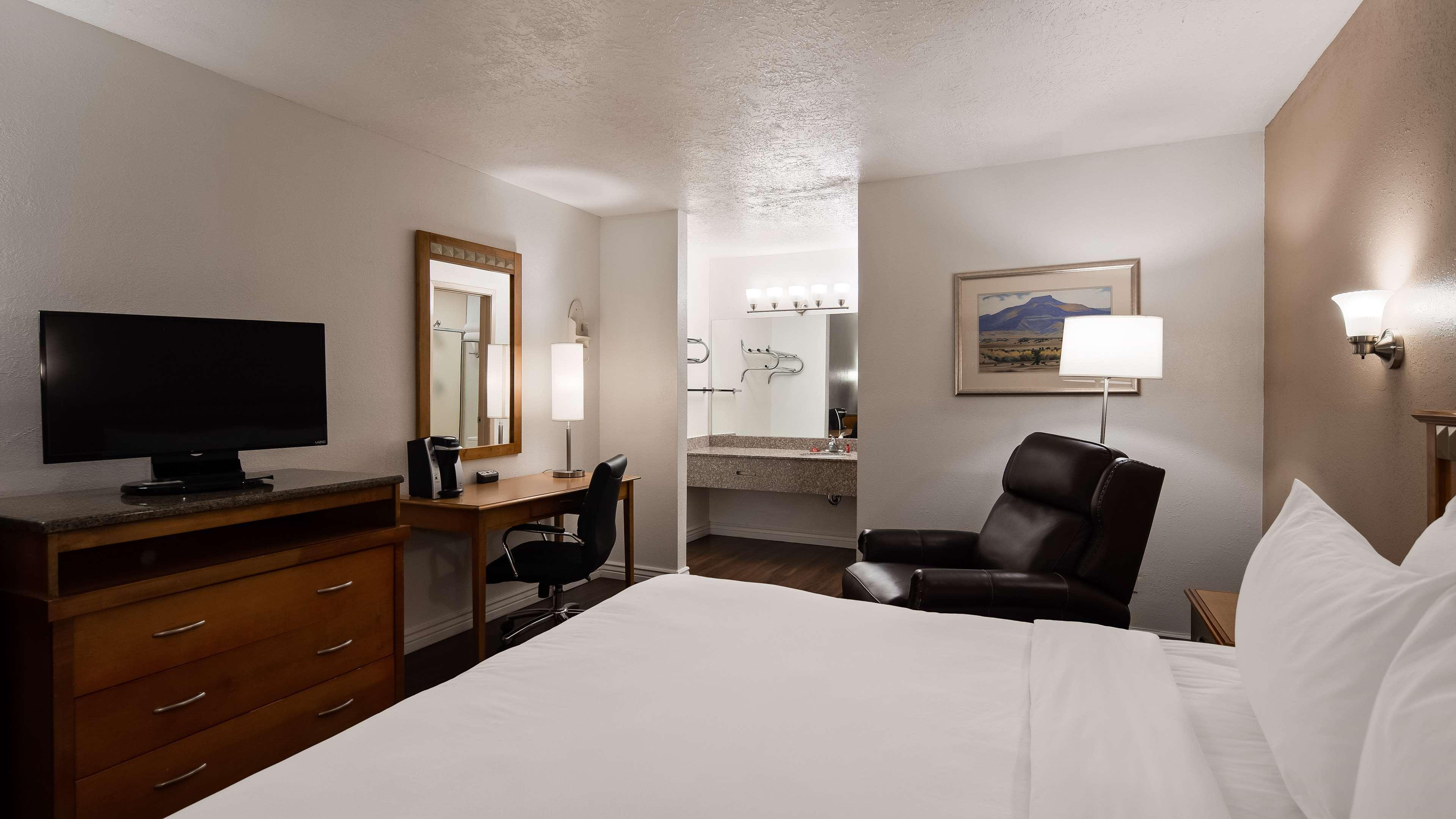 Surestay By Western I-40 Eubank Hotel