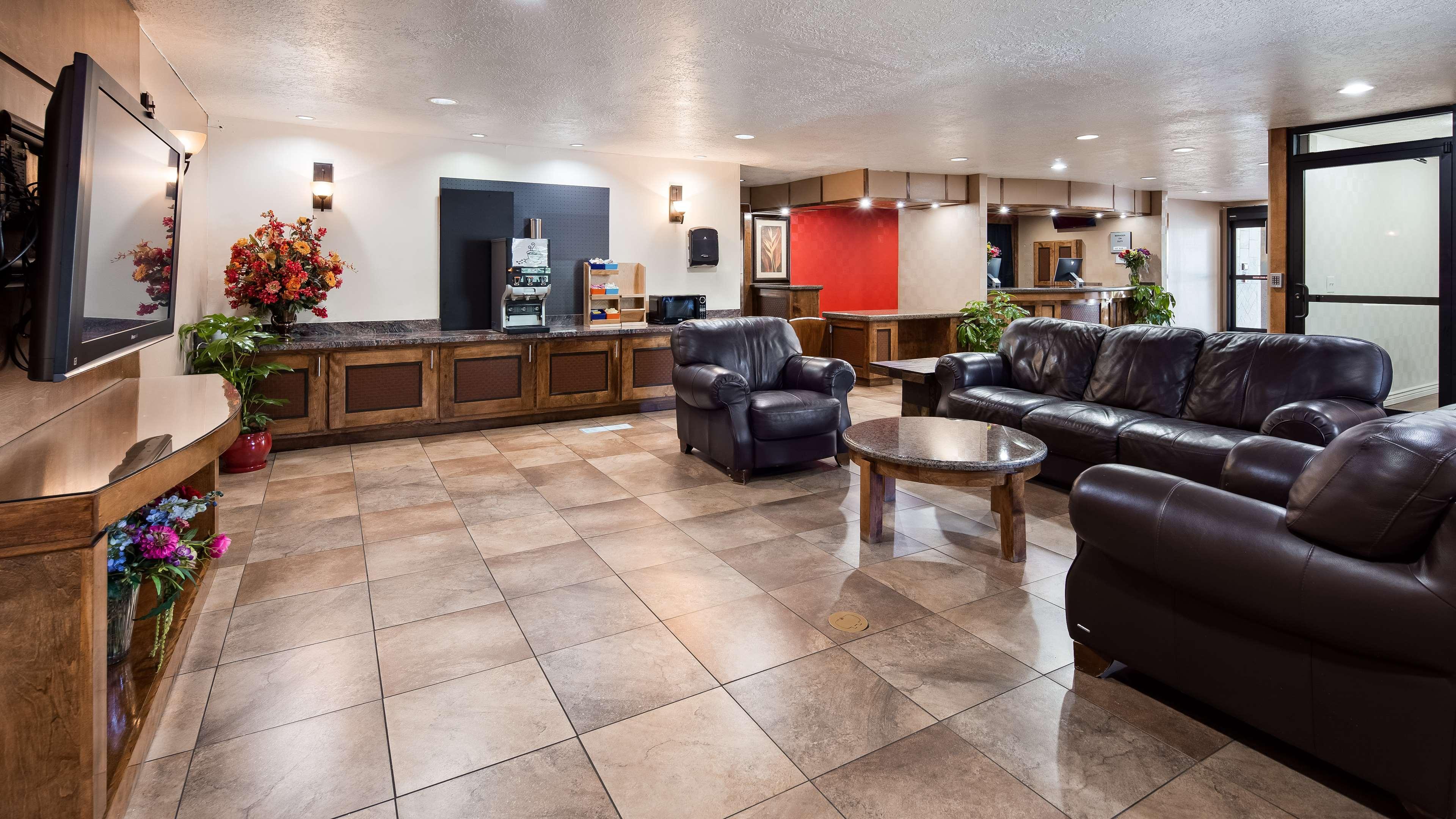 Hotel Surestay By Western I-40 Eubank 3*