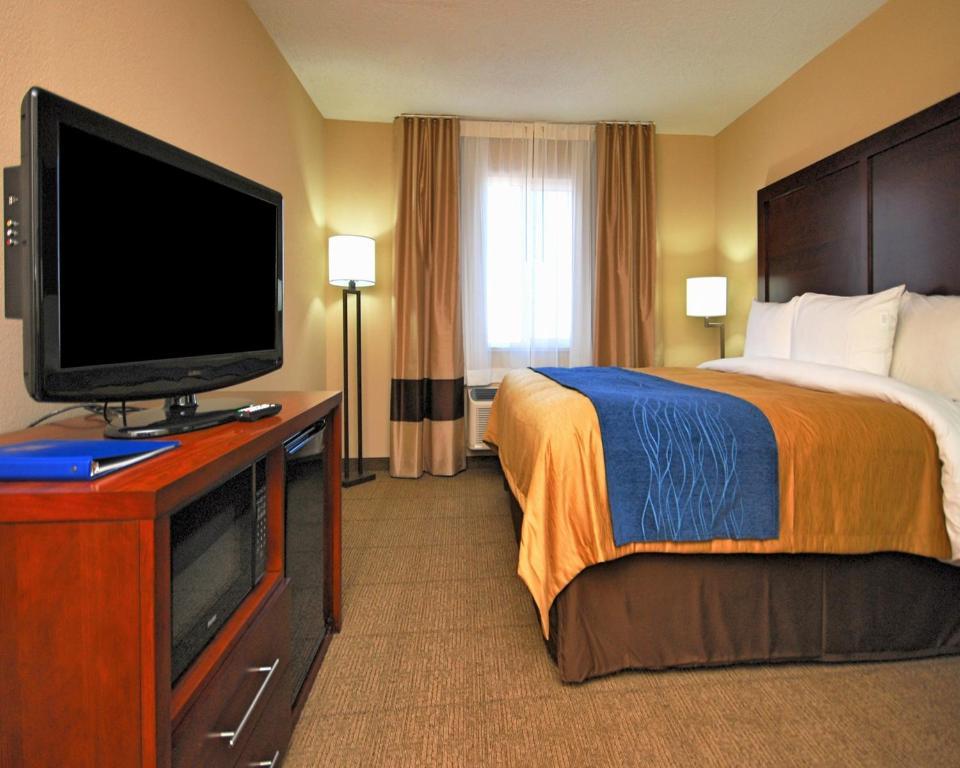 Comfort Airport Inn