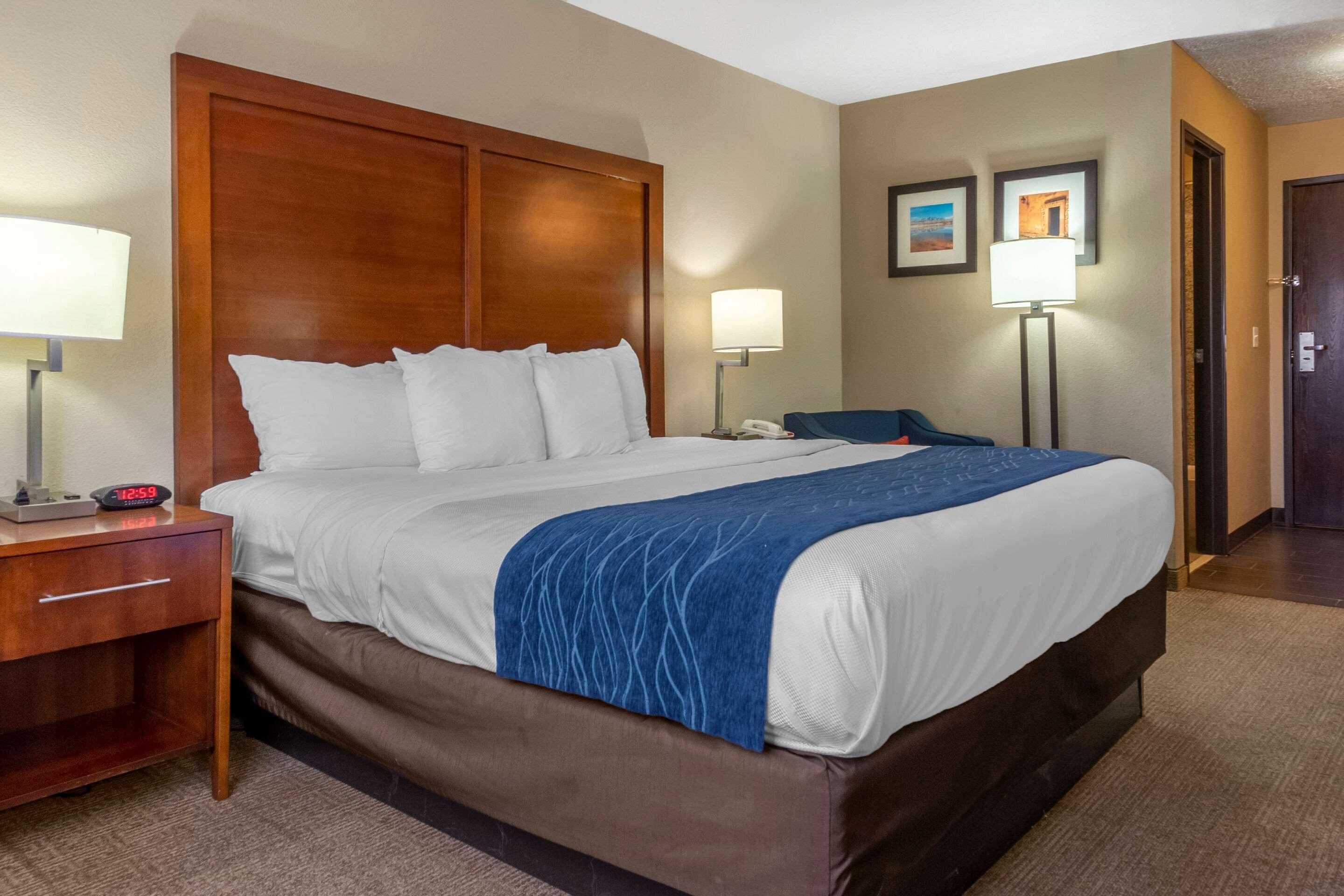 Comfort Airport Inn
