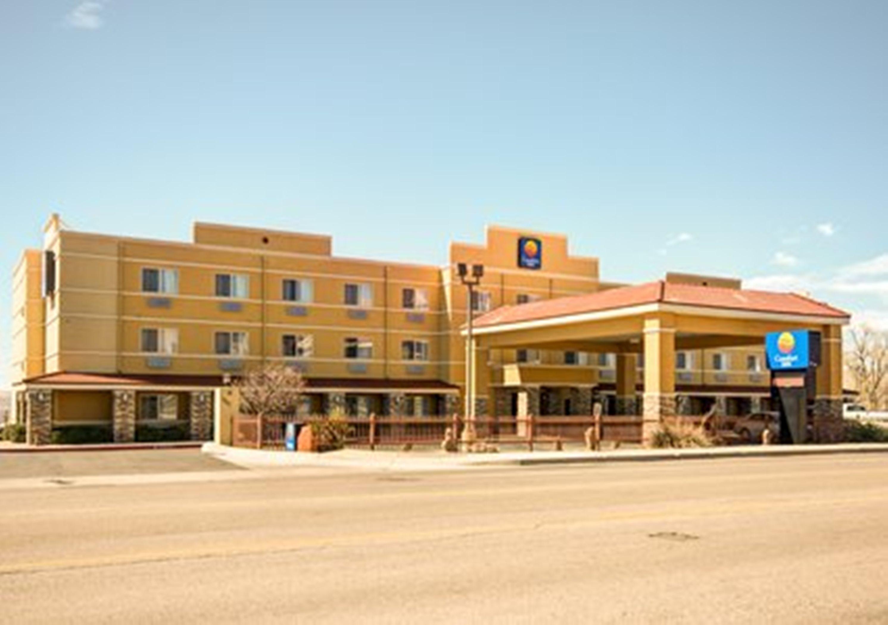 Comfort Airport Inn 3*