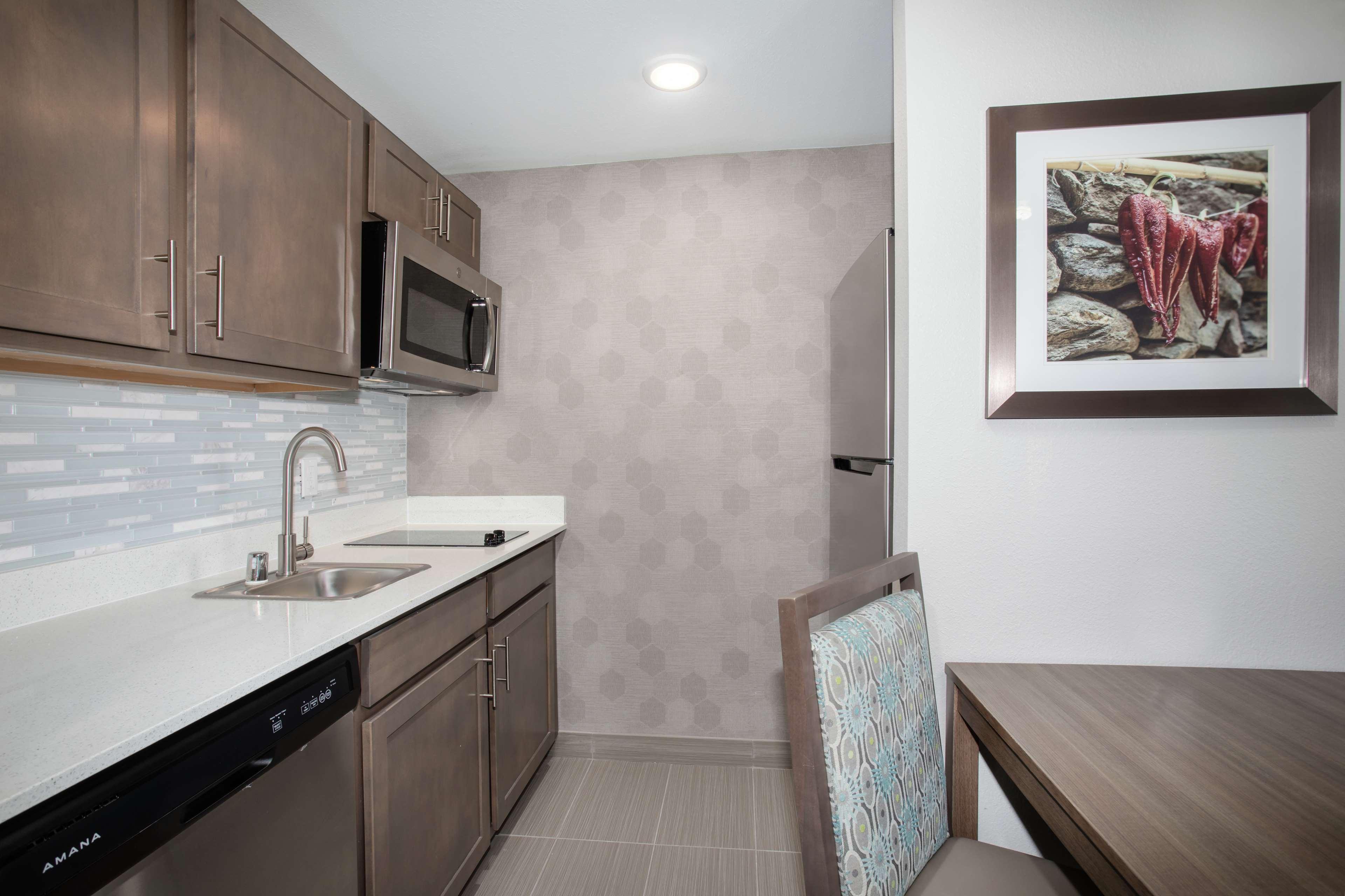 Hotel Homewood By Hilton Albuquerque-journal Center