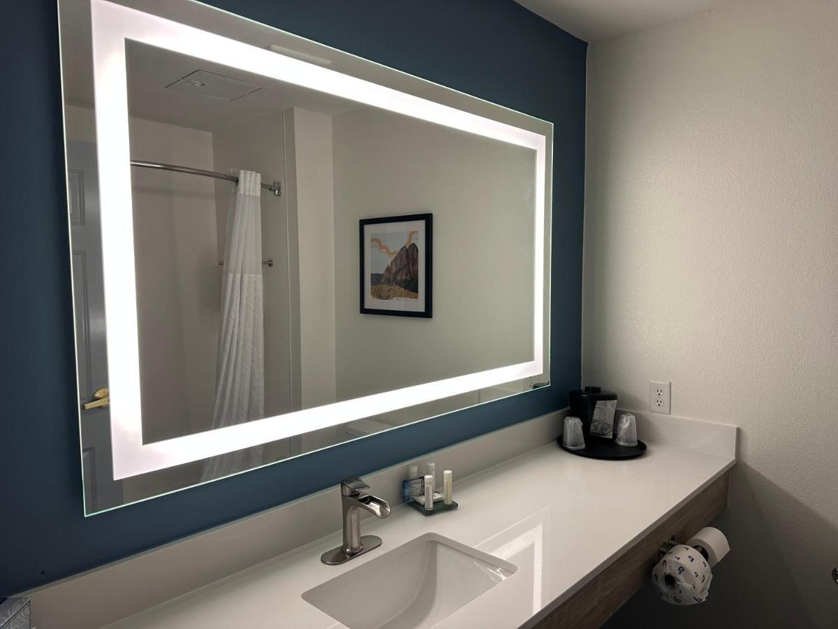 La Quinta & By Wyndham Midtown 3*