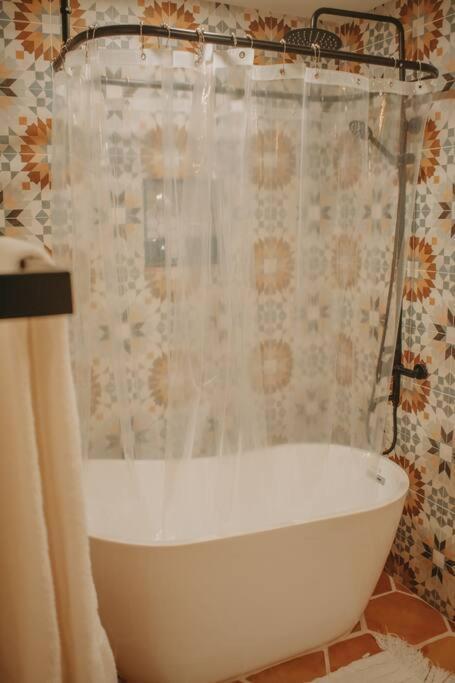 Prickly Pear At Cactus Flower-hot Tub-pet Friendly-no Pet Fees! Holiday home Albuquerque