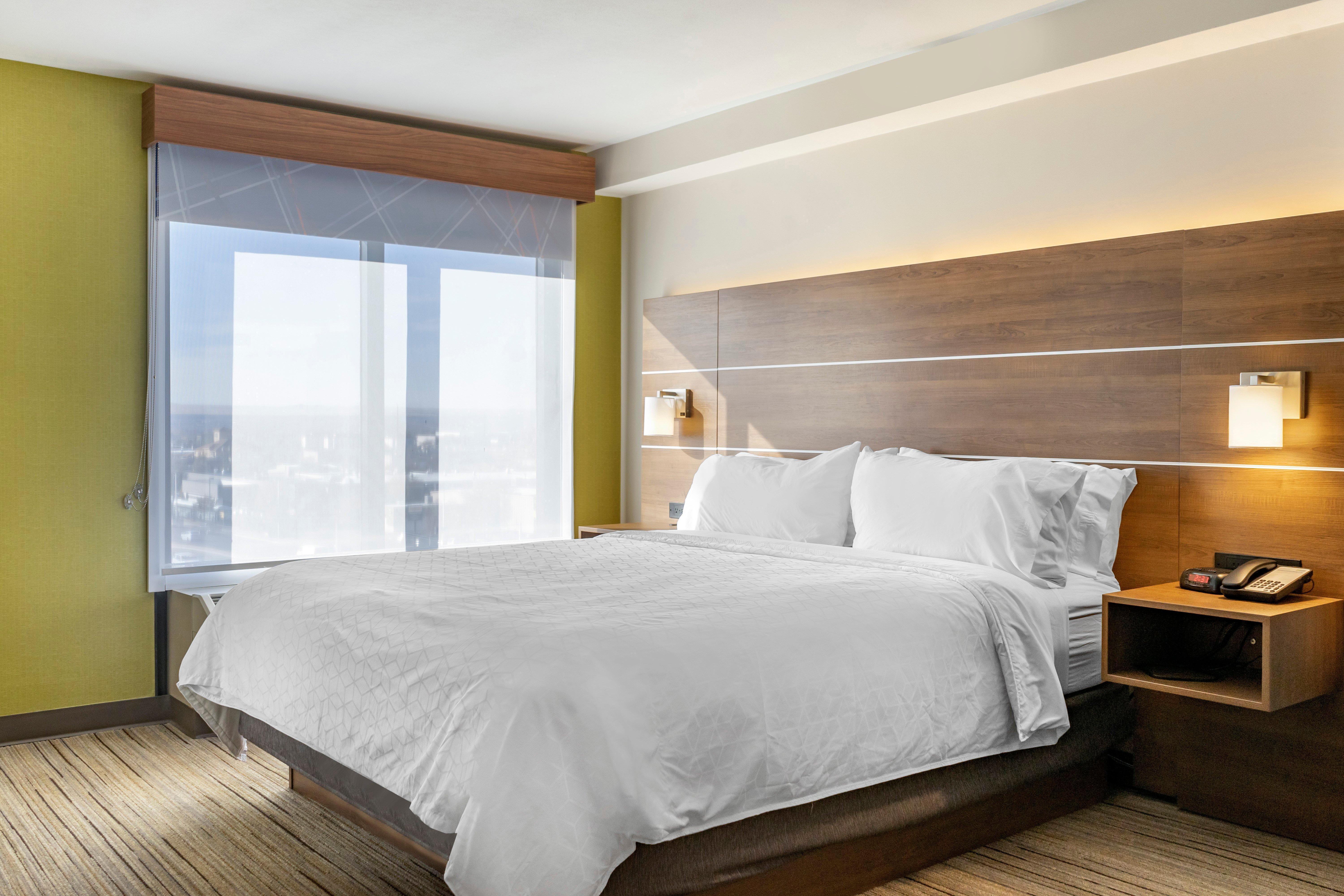 Express & Midtown By Ihg Hotel Albuquerque