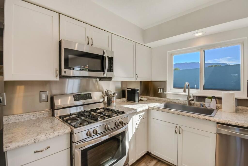 Holiday home Loma Ne Heights 3 Bedroom Pool/hottub! *