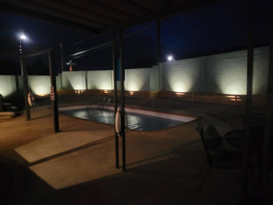 Loma Ne Heights 3 Bedroom Pool/hottub! * Albuquerque