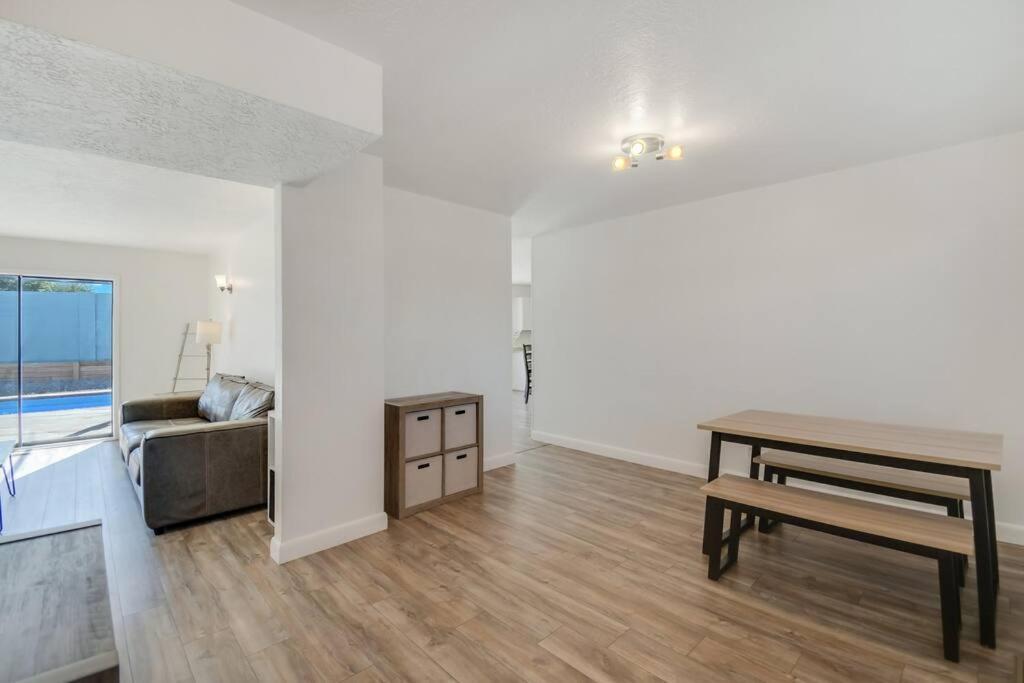 Loma Ne Heights 3 Bedroom Pool/hottub!