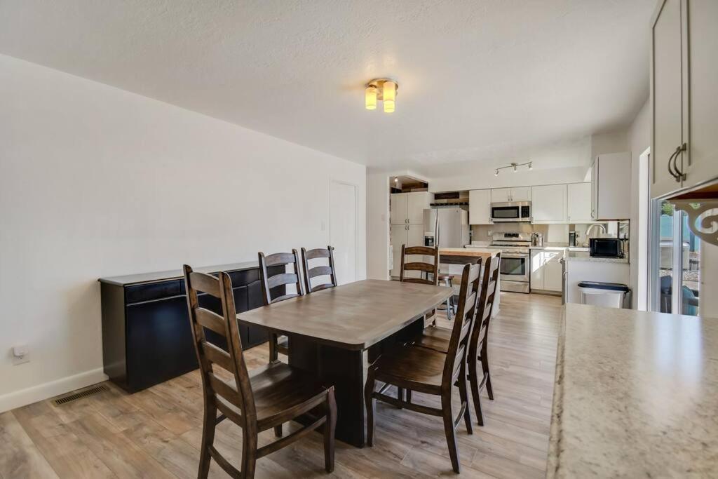 Holiday home Loma Ne Heights 3 Bedroom Pool/hottub! *