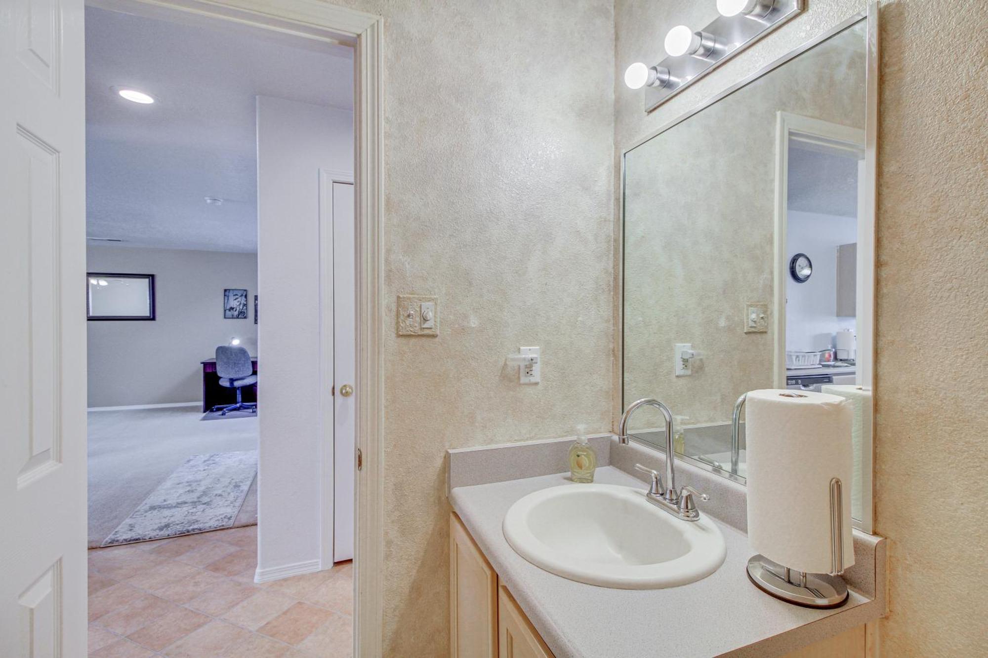 Getaway Near Shopping And Fiesta Park! Holiday home Albuquerque