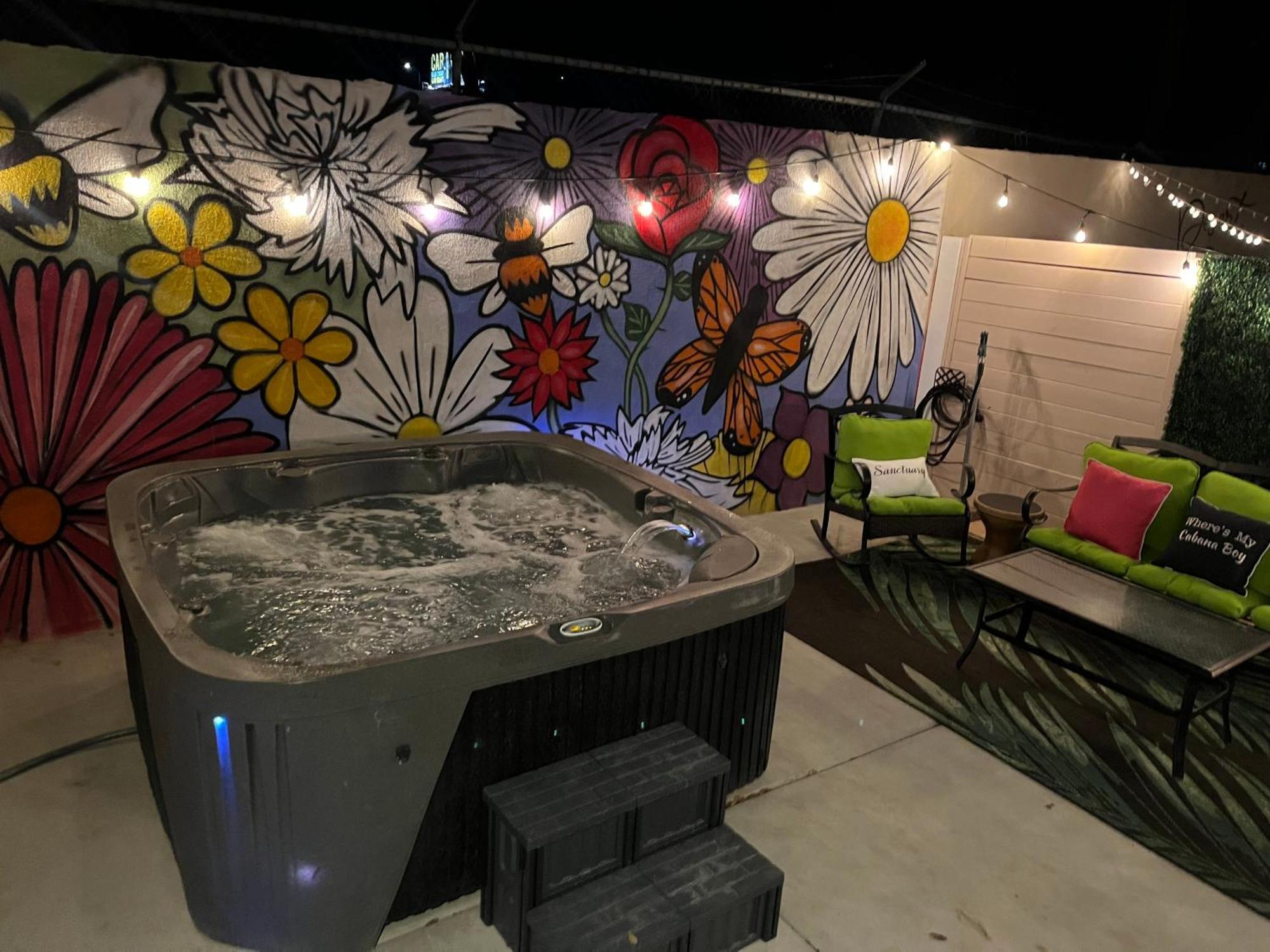 Holiday home Bohemian Chic An Eclectic Escape-hot Tub-pet Friendly-no Pet Fees! *