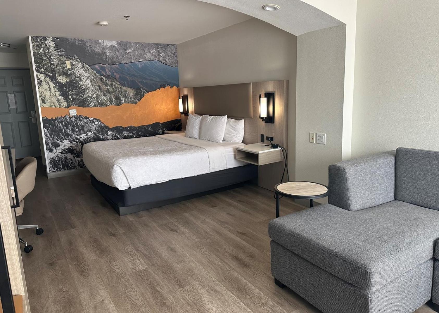La Quinta & By Wyndham Midtown Hotel 3*