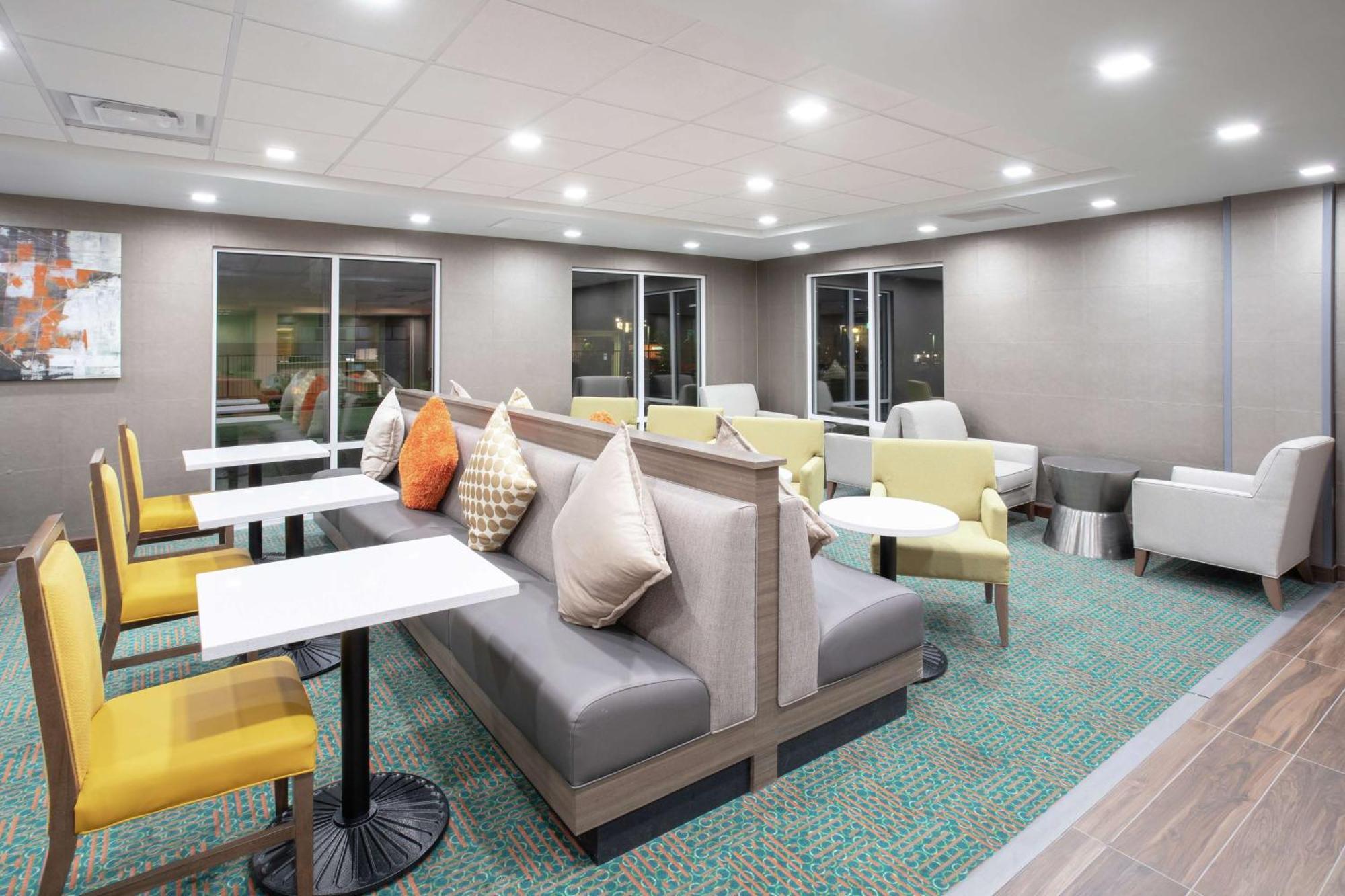 Homewood By Hilton Albuquerque-journal Center Hotel