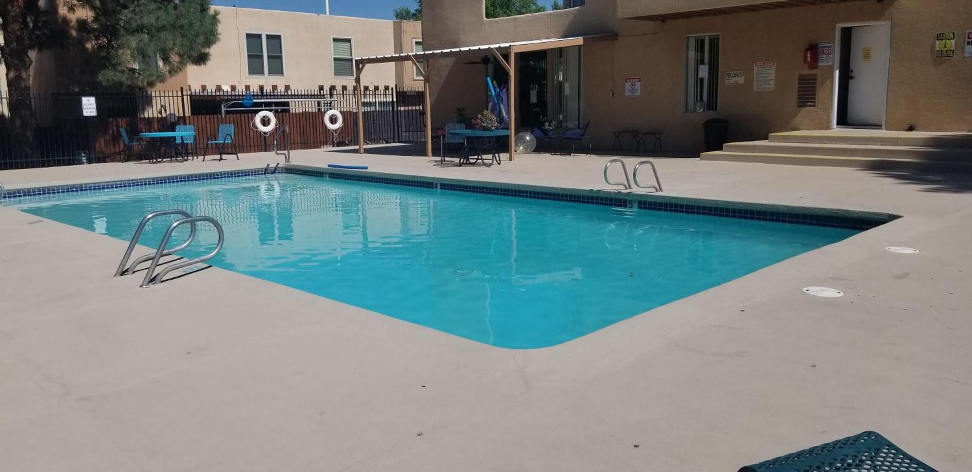 The Plaza - An Irvie W Summer Pool Holiday home *