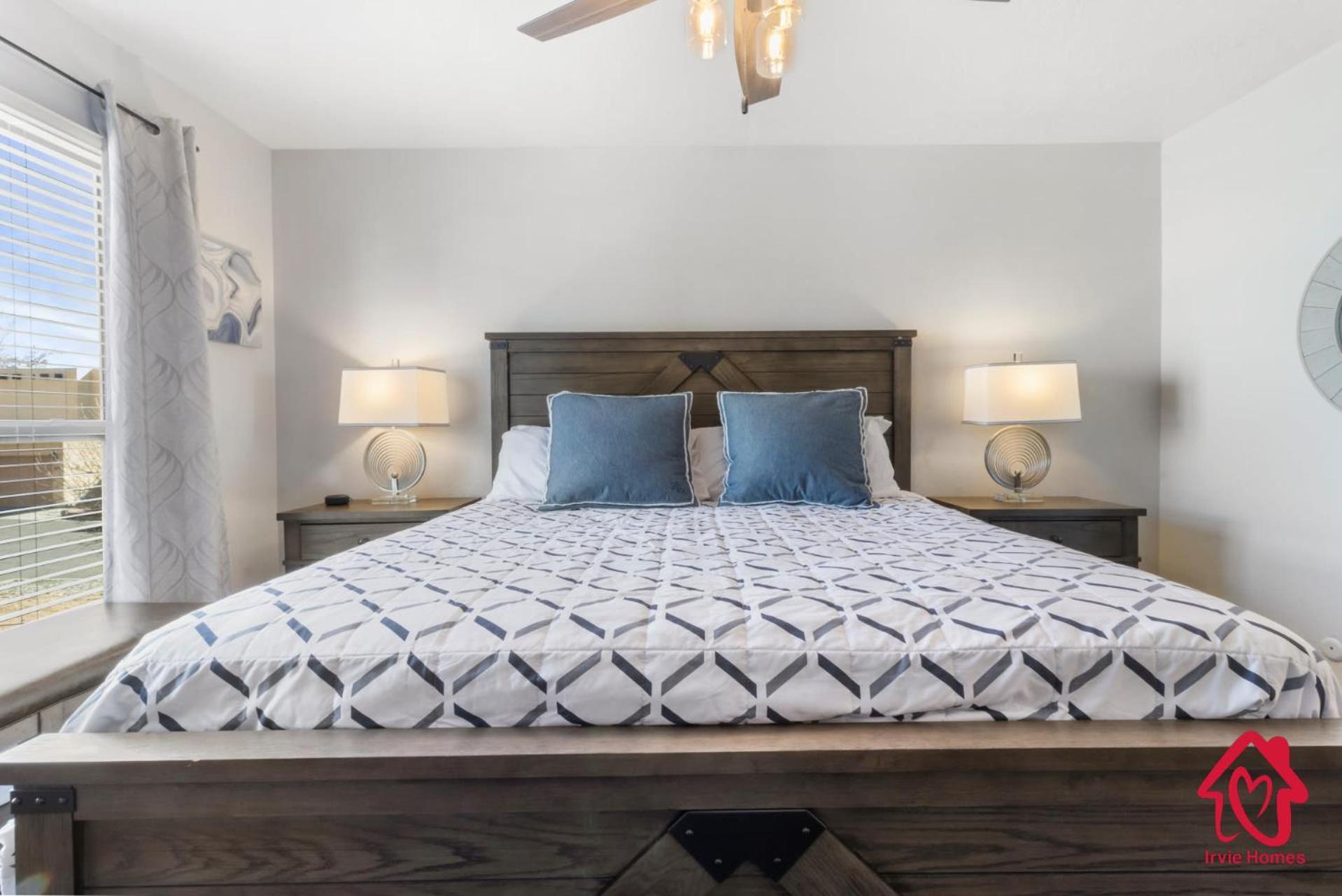 The Plaza - An Irvie W Summer Pool Holiday home Albuquerque
