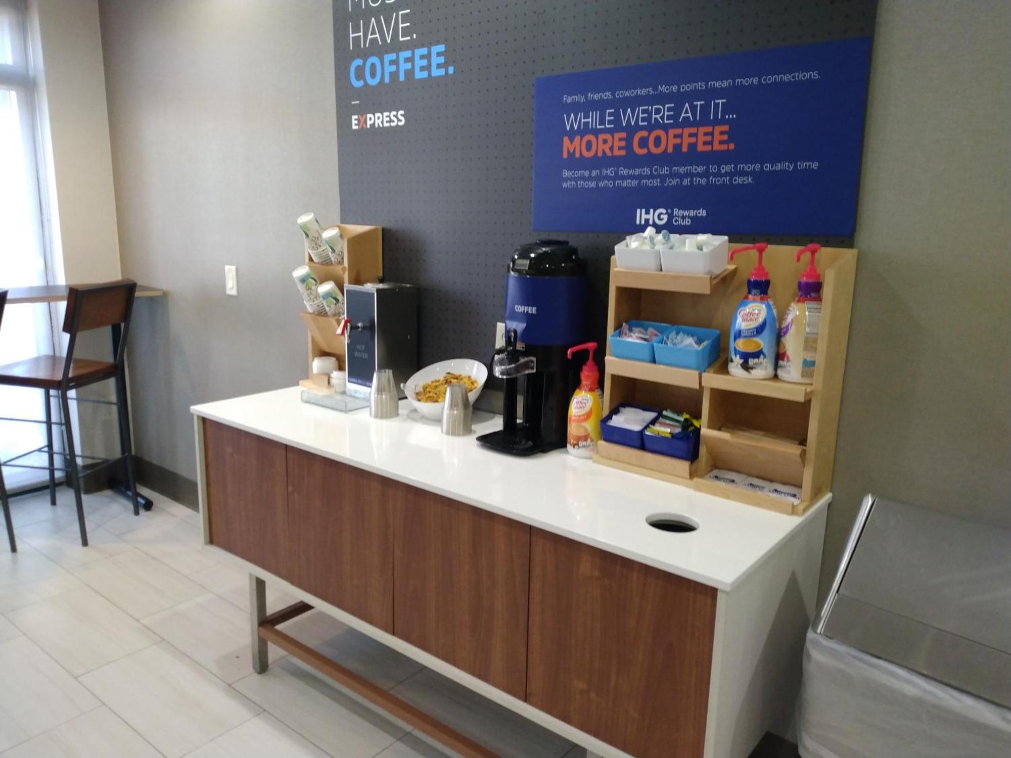 Hotel Express & Midtown By Ihg