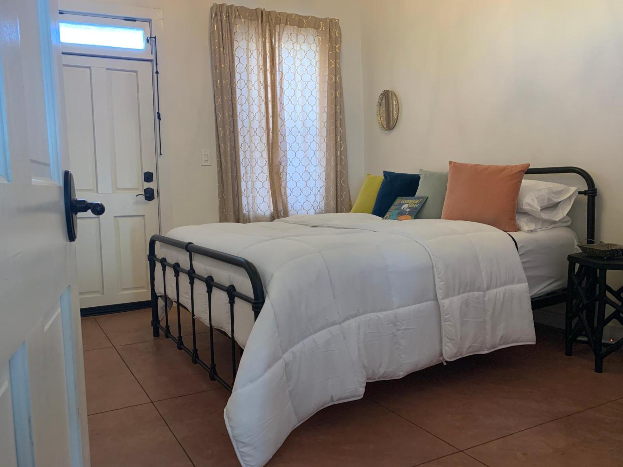 Painted Lady Bed & Brew Bed & Breakfast 3*