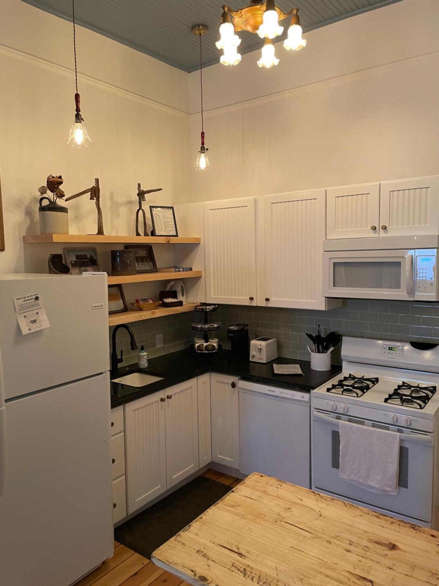 Bed & Breakfast Painted Lady Bed & Brew 3*
