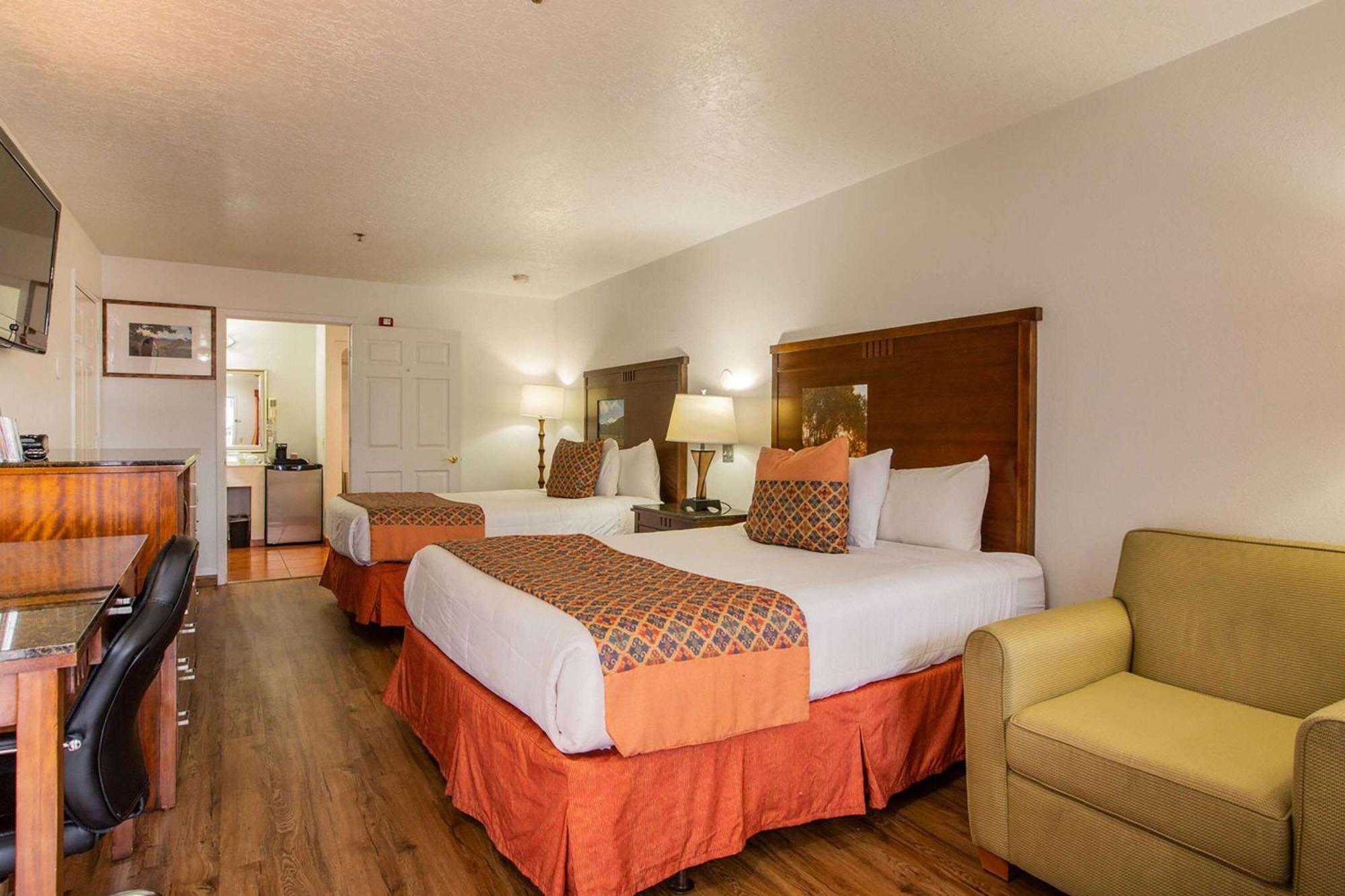 Sandia Peak Old Town Abq, A Howard Johnson By Wyndham Motel 2*
