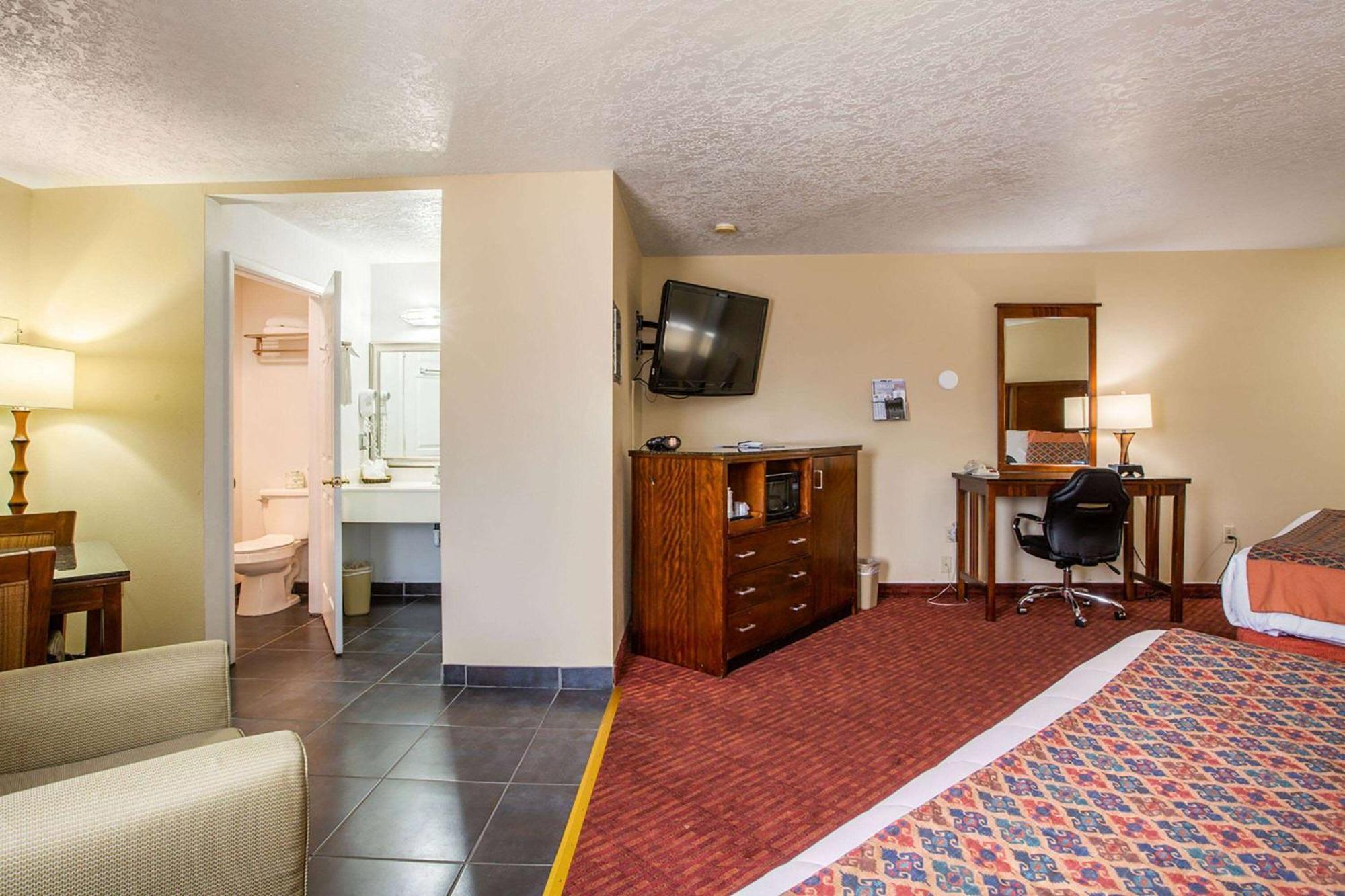 Sandia Peak Old Town Abq, A Howard Johnson By Wyndham 2*