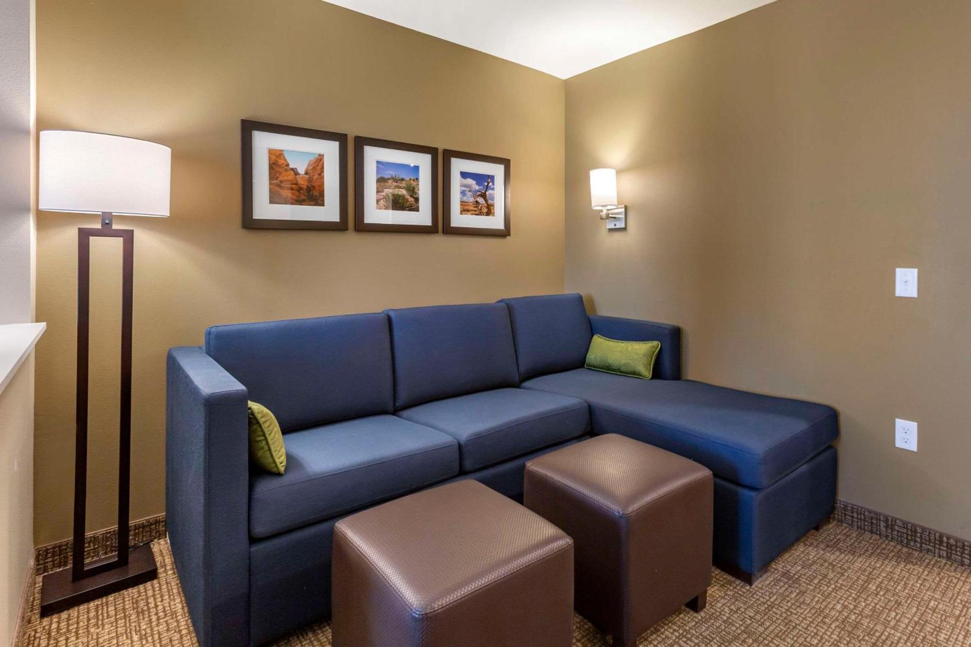 Comfort Airport Hotel