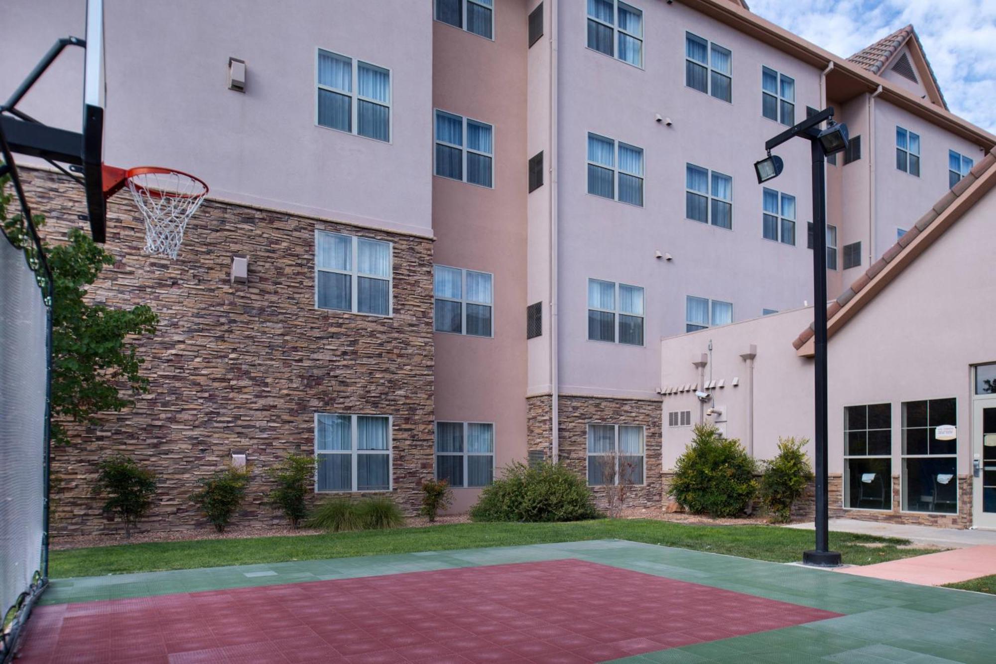 By Marriott Airport 3* Albuquerque