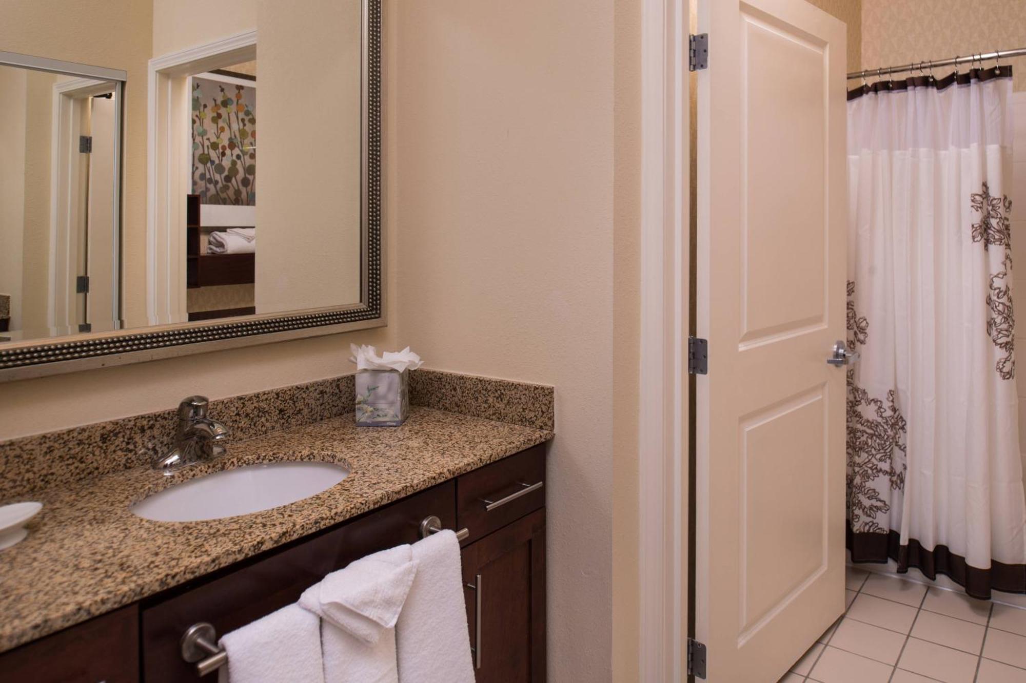 Hotel By Marriott Airport Albuquerque