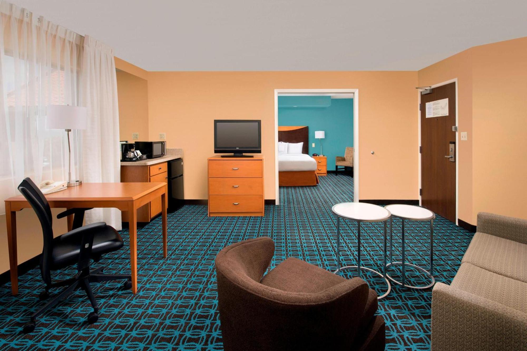 Fairfield & By Marriott Airport Hotel 3*