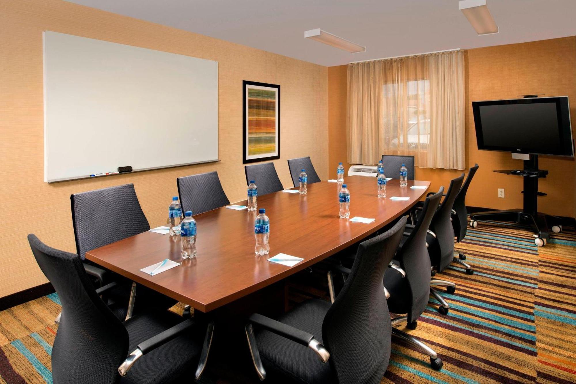 Fairfield & By Marriott Airport 3*