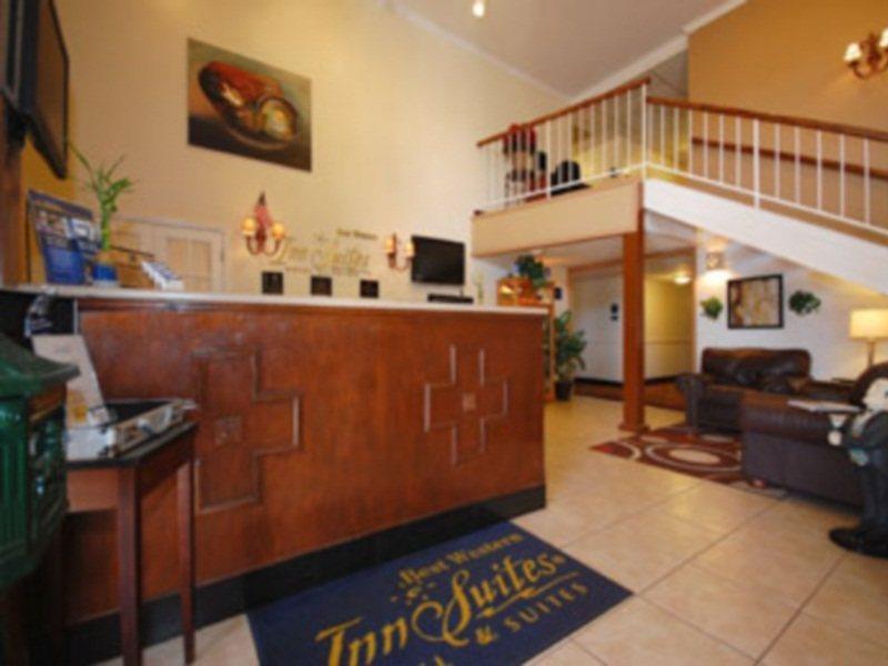 Western Airport Innsuites &