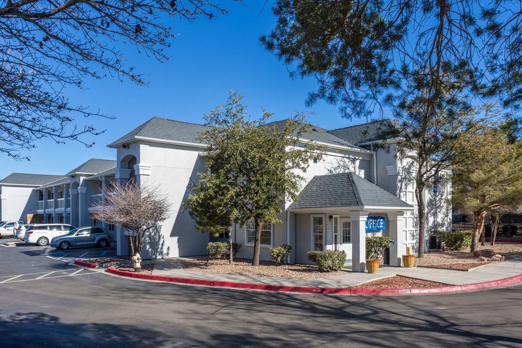 Hotel 6-albuquerque, Nm - North