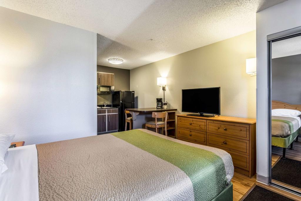 6-albuquerque, Nm - North Hotel