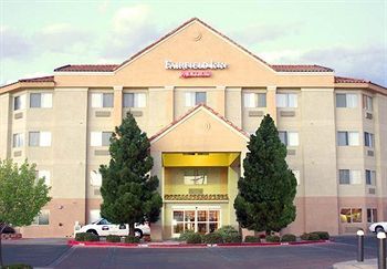 Hotel Fairfield & By Marriott Airport