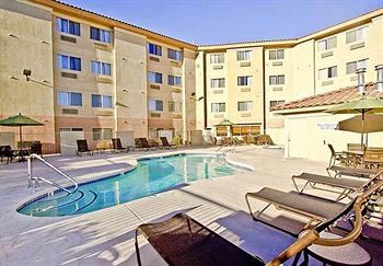 Fairfield & By Marriott Airport Hotel