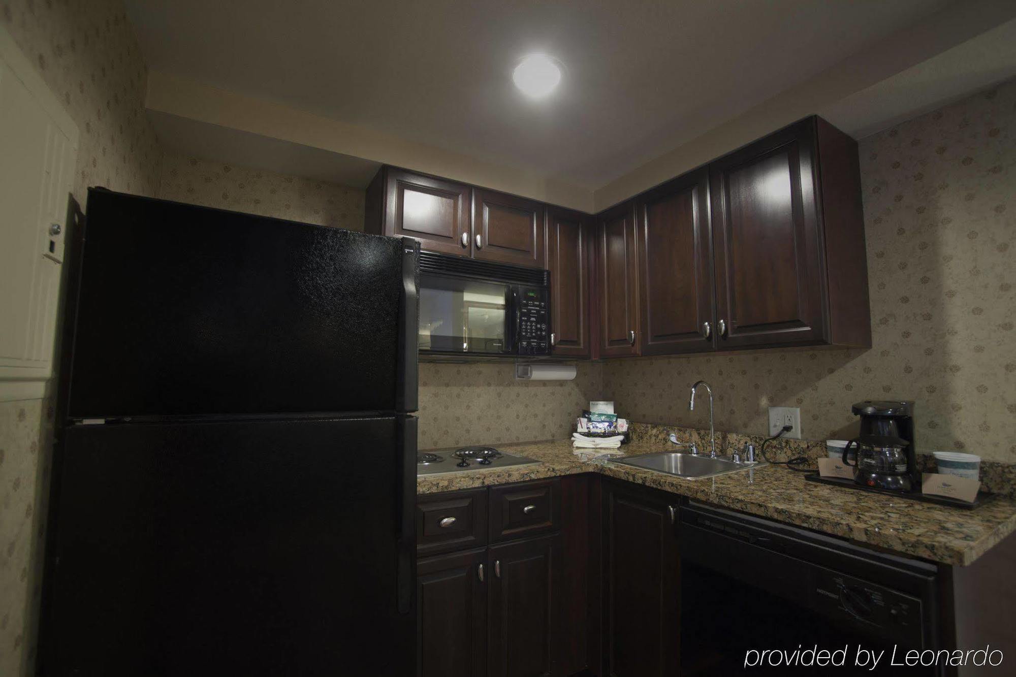 Hotel Homewood By Hilton Airport 3*