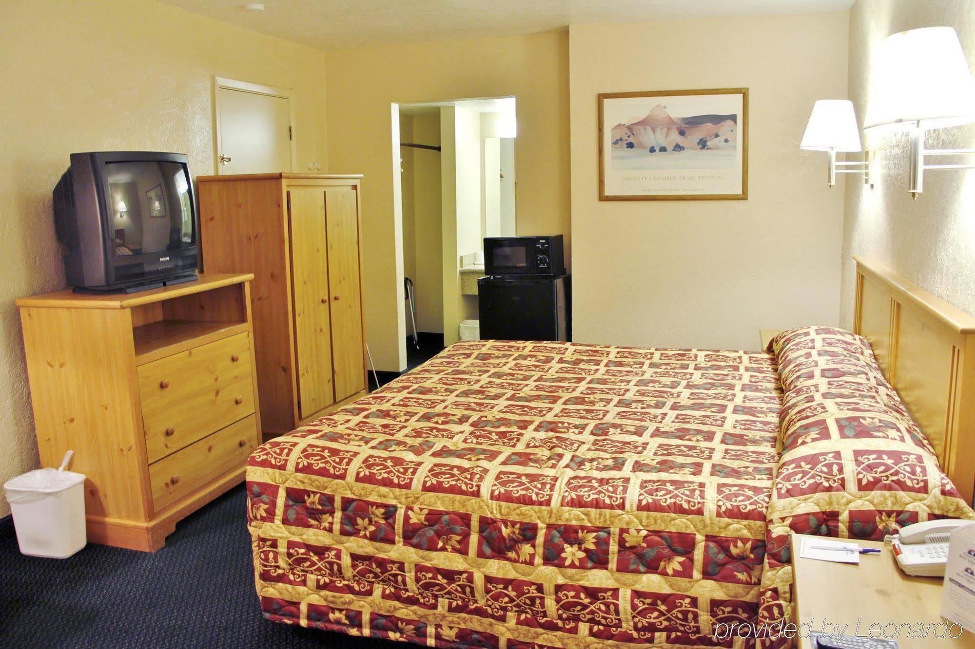 Days By Wyndham Northeast Albuquerque