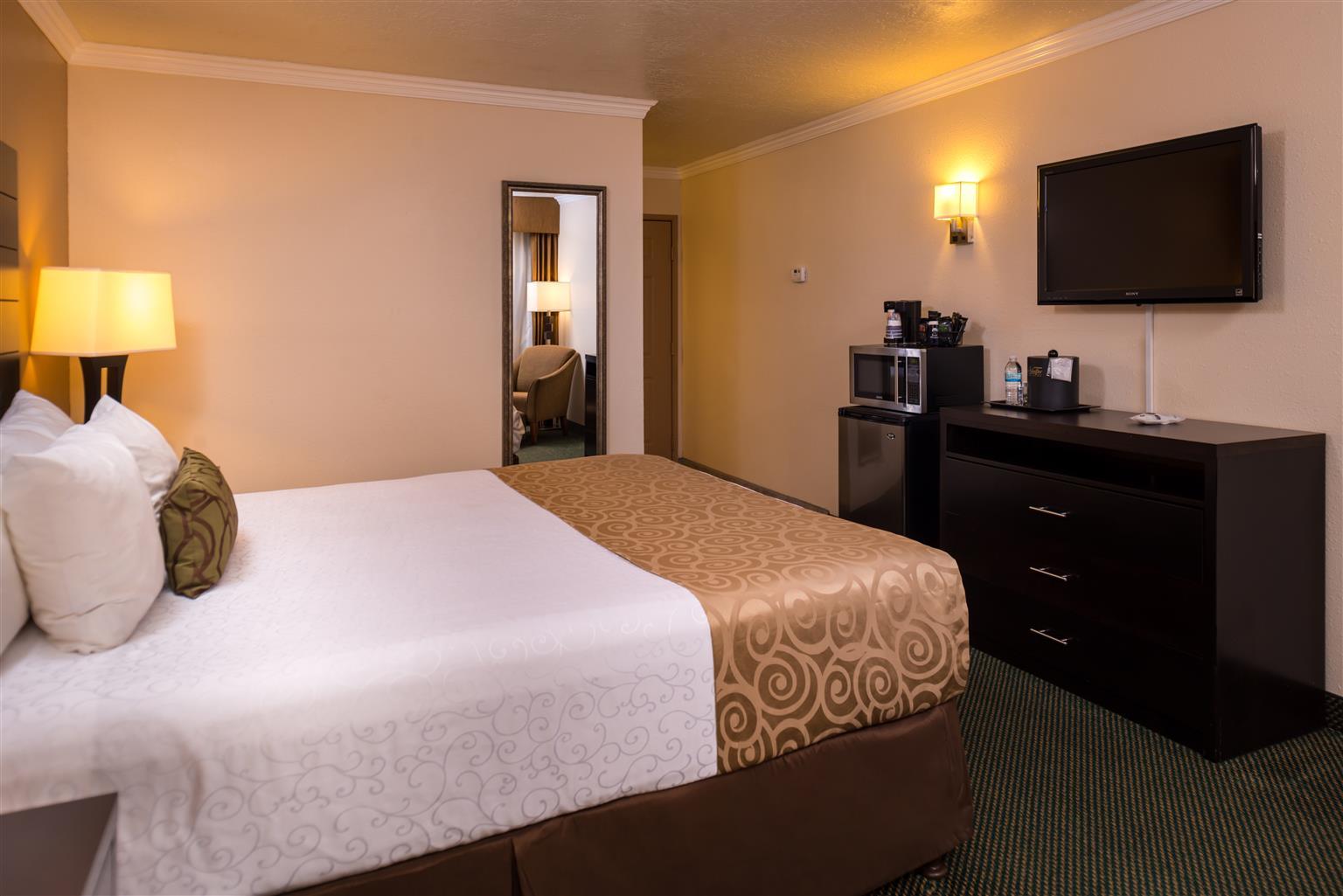 Western Airport Innsuites & 3*