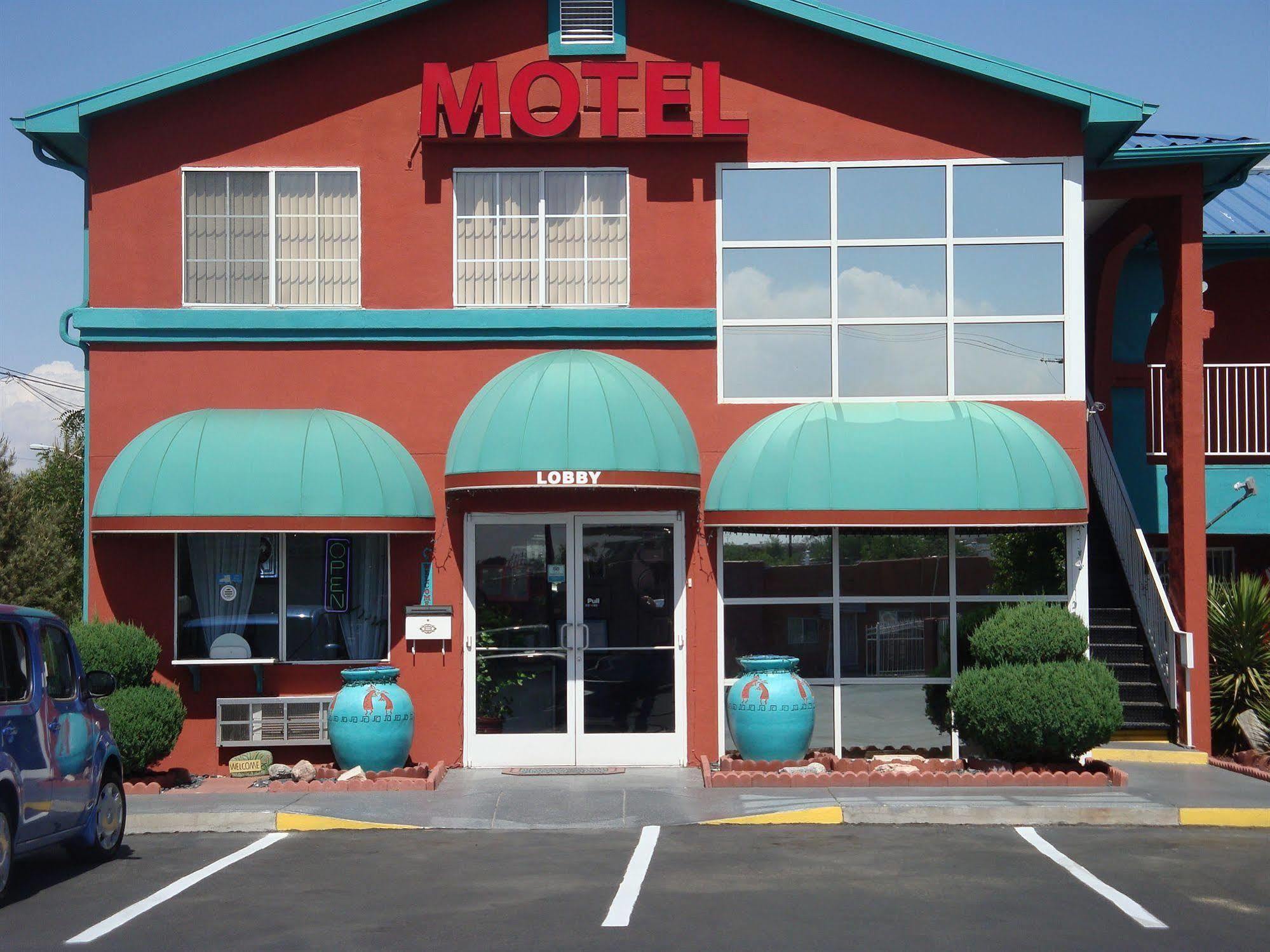 Sandia Peak Old Town Abq, A Howard Johnson By Wyndham Motel 2*