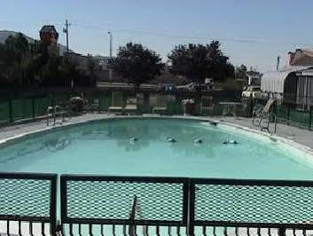 Hotel Travelodge By Wyndham East Albuquerque